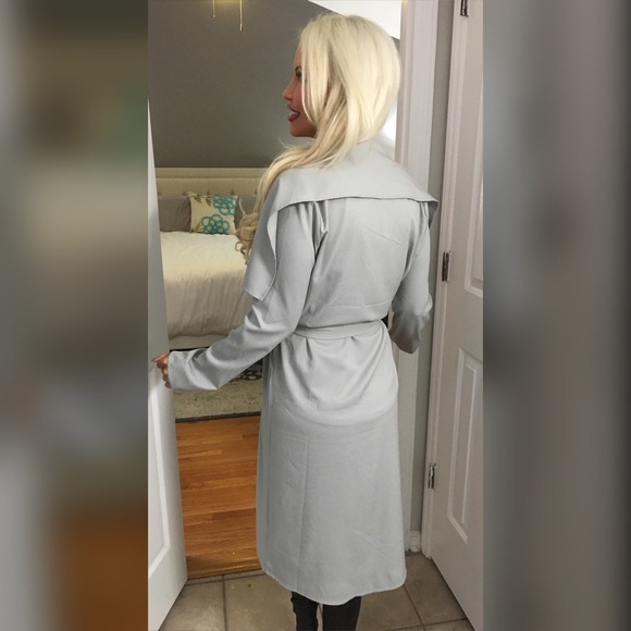 ❤️LAST 1! Light Gray Long Cascading Jacket - Picture 4 of 4